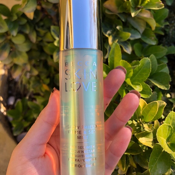 Make up bundle! - Picture 4 of 4